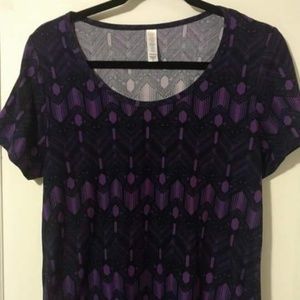 Lularoe medium Classic T